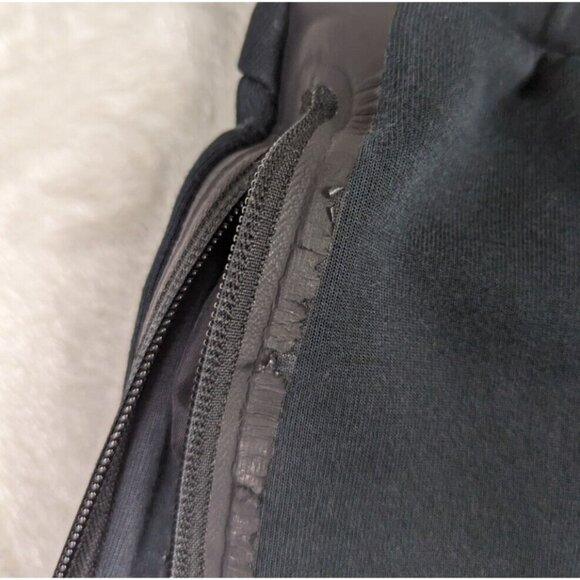 Nike Tech Fleece Black Shorts Mens Large Black Active Running Zip Pocket Sweats - Picture 6 of 13